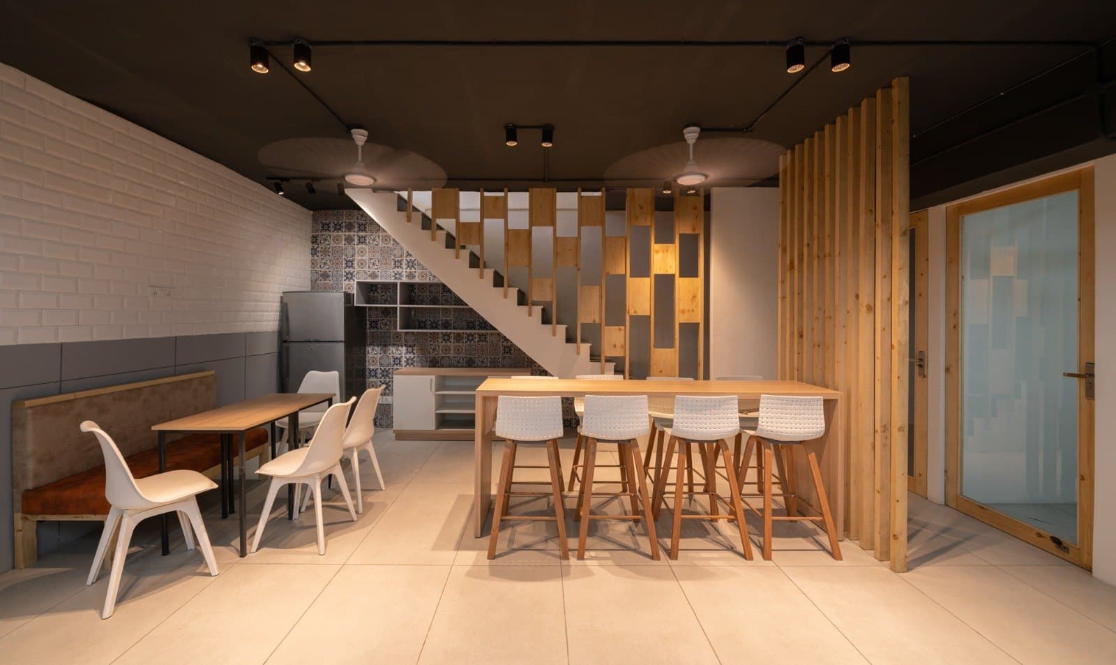 Breakout dining area fit-out